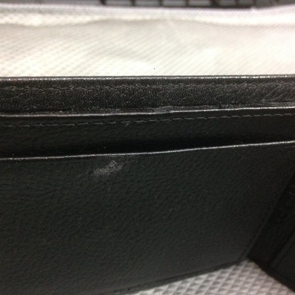 Calvin Klein Genuine Leather Wallet - Picture 6 of 10